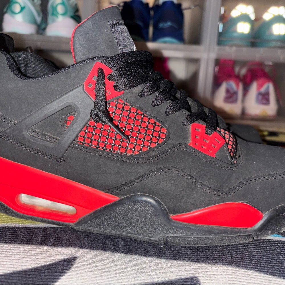 Jordan 4 Red Thunder